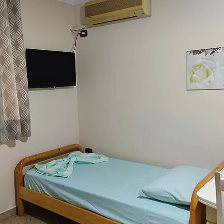 Redi's Apartman
